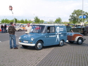 "Der Fridolin mit dem Westfalia-Anhänger von 1957 belegte beim Maikäfer-Treffen 2008 in Hannover den 1. Platz in der Rubrik "Sonderkarossen"."

(Hinzugef�gt: 14.08.2009, 08:18:54)